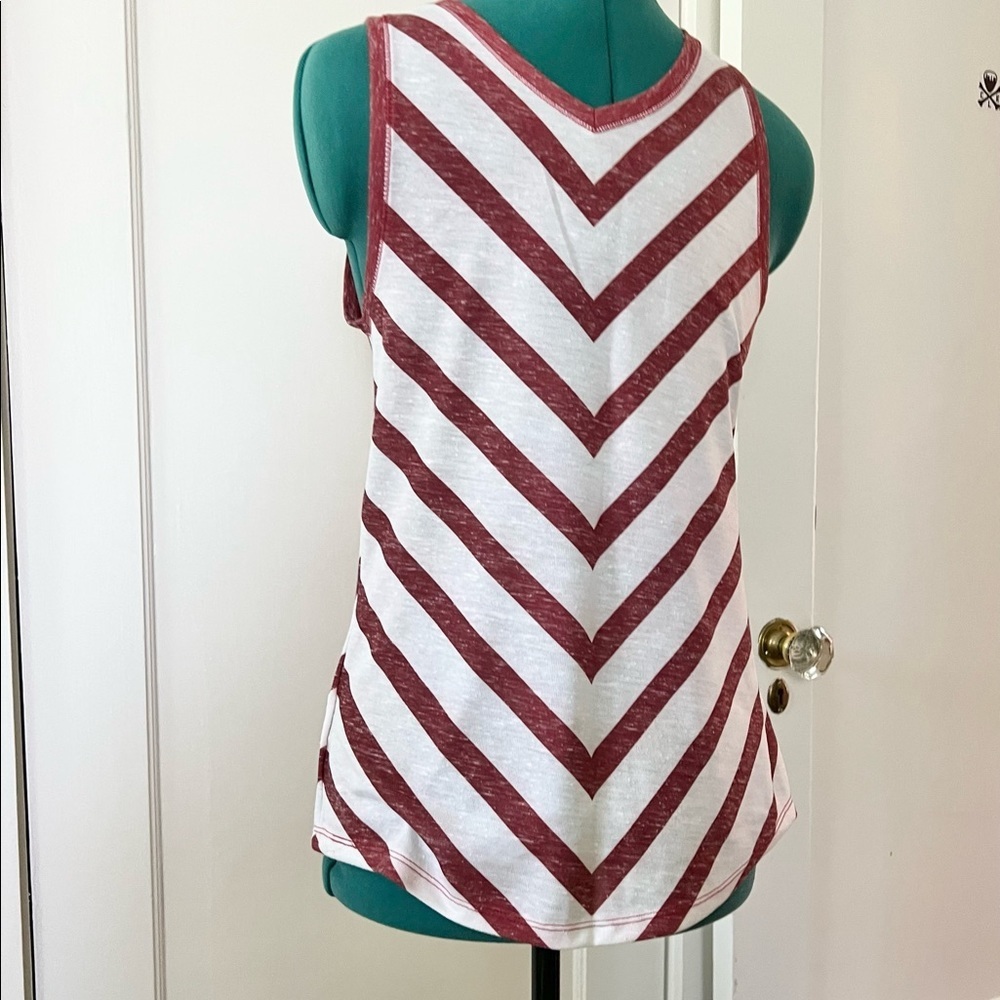 Ohio State Buckeyes Tank Junior 7/9 M - Picture 5 of 5